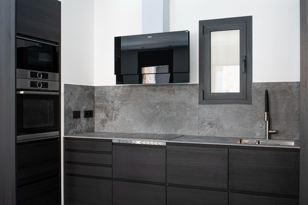 Cuisine taupe et gris anthracite pour la décoration moderne